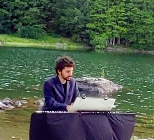 La Leggenda del Pianista sul Lago