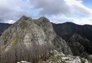 Trekking ad anello al Balzo Nero