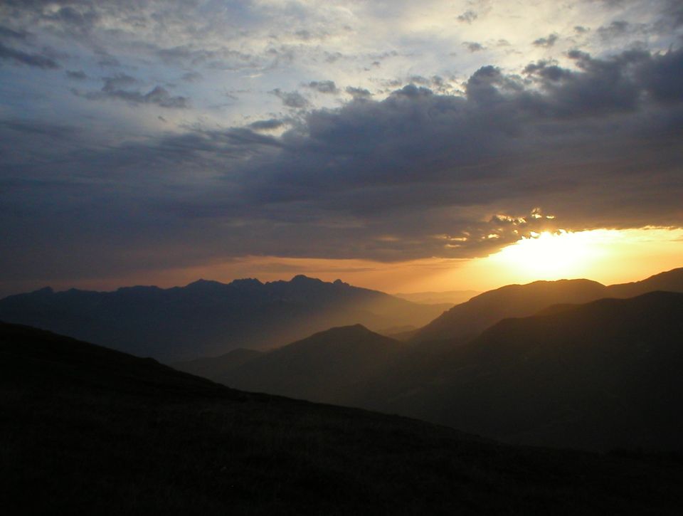 Tramonto e luna piena