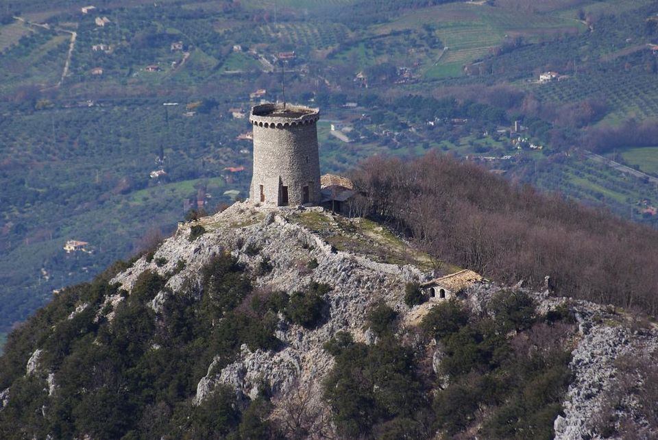 Monte Gennaro e i murales di Marcellina